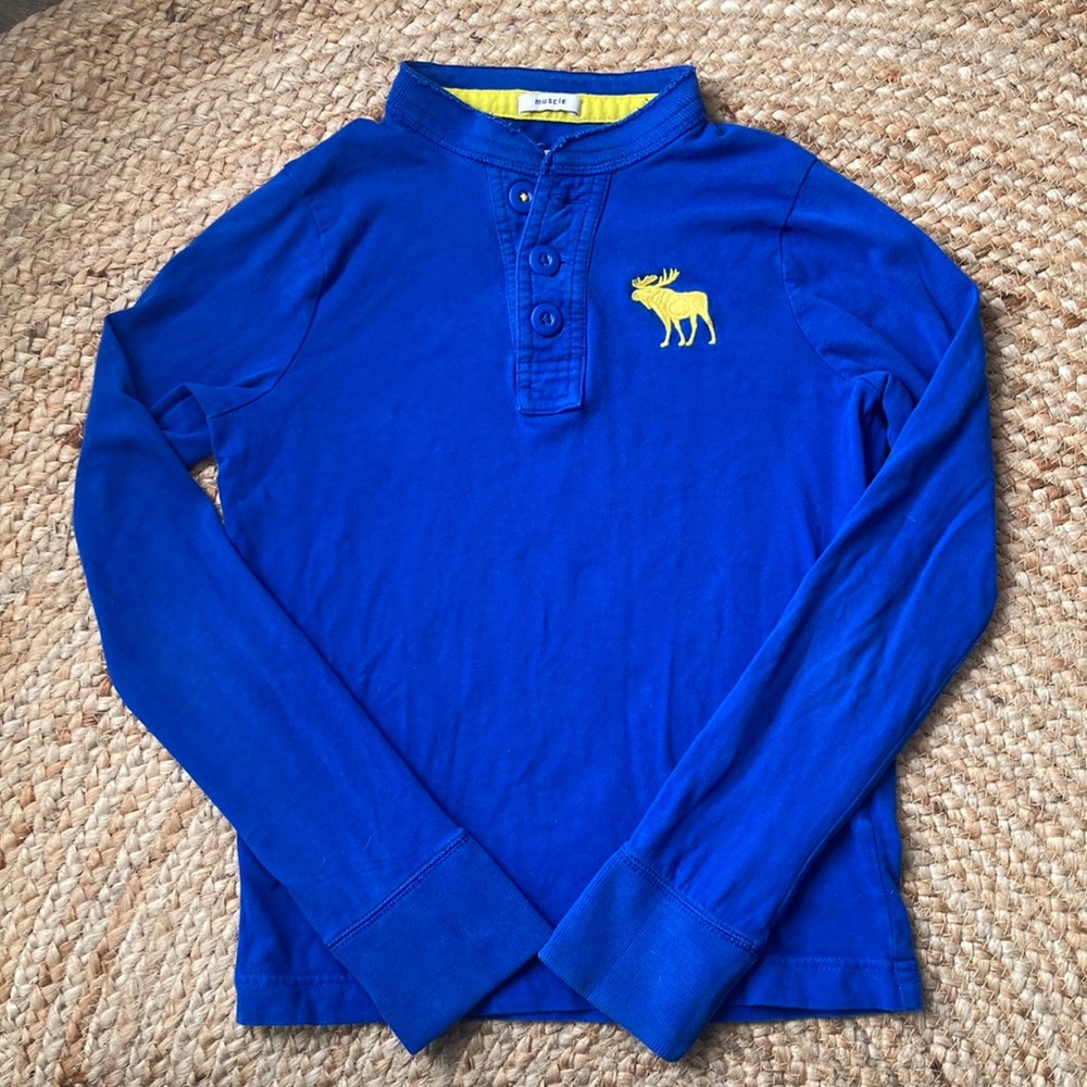 Abercrombie & Fitch Muscle Tee Blue Long Sleeve Tee with Ribbed Cuffs Medium